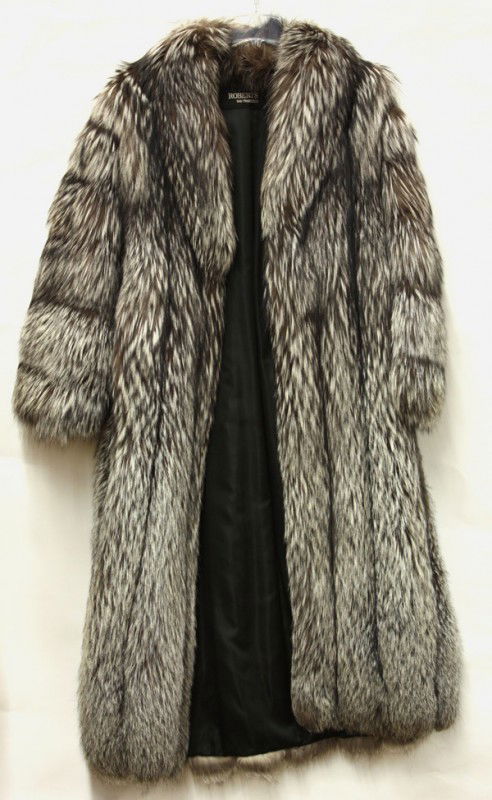 Full length mahogany mink coat, Edward Chew: Full Length Mahogany mink coat by Edward Chew, professionally cleaned and stored