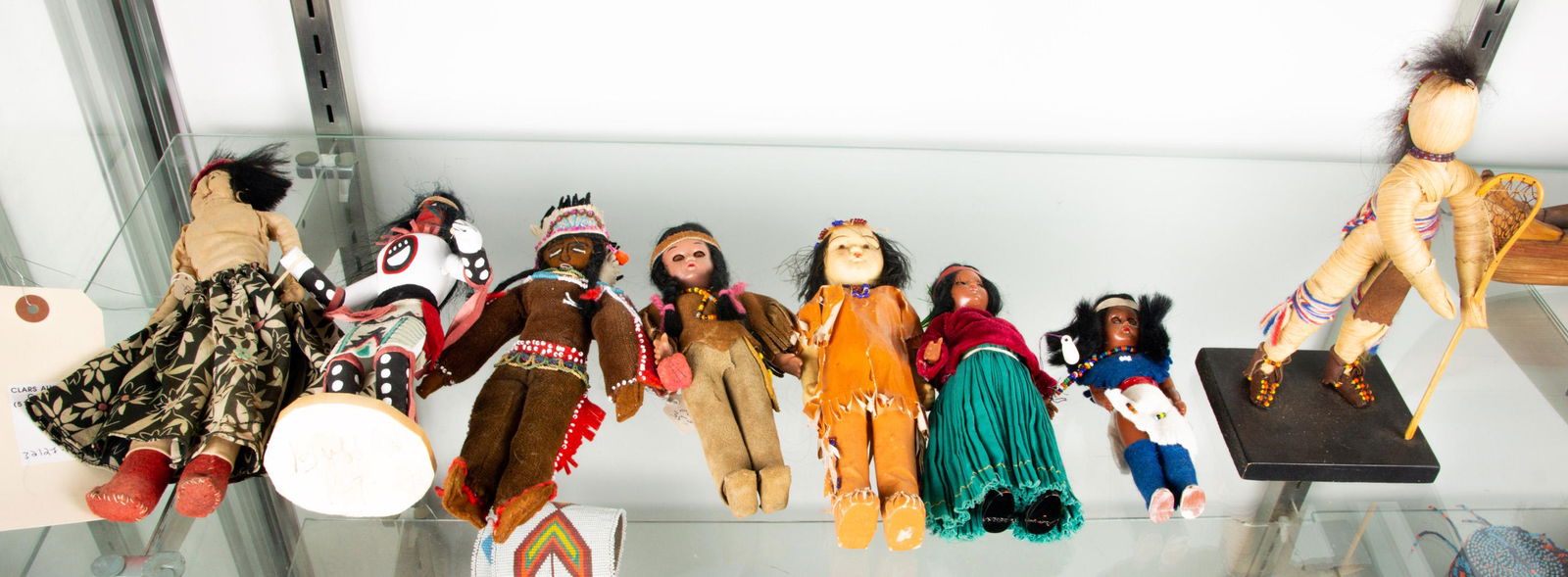 (lot of 8) Native American doll group (1 of 1)