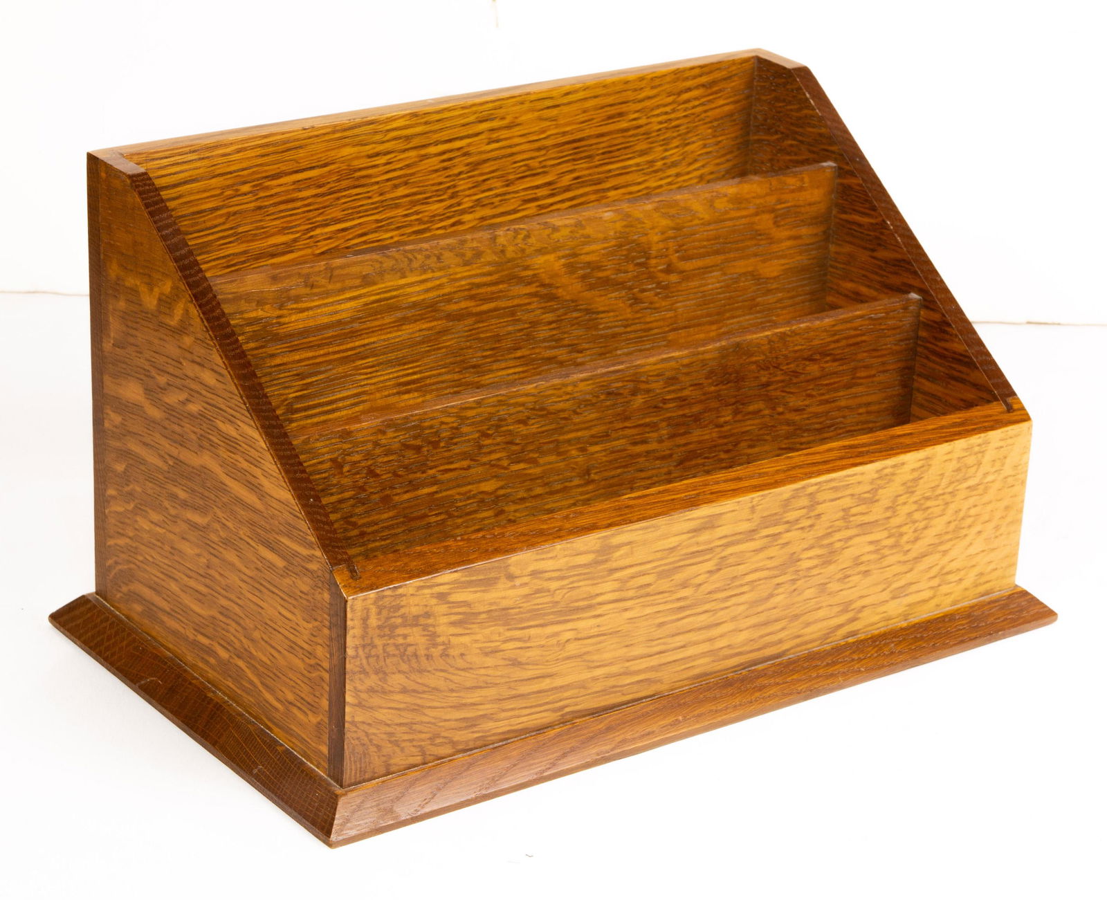 An Arts and Crafts style Stickley (Audi) oak file (1 of 1)