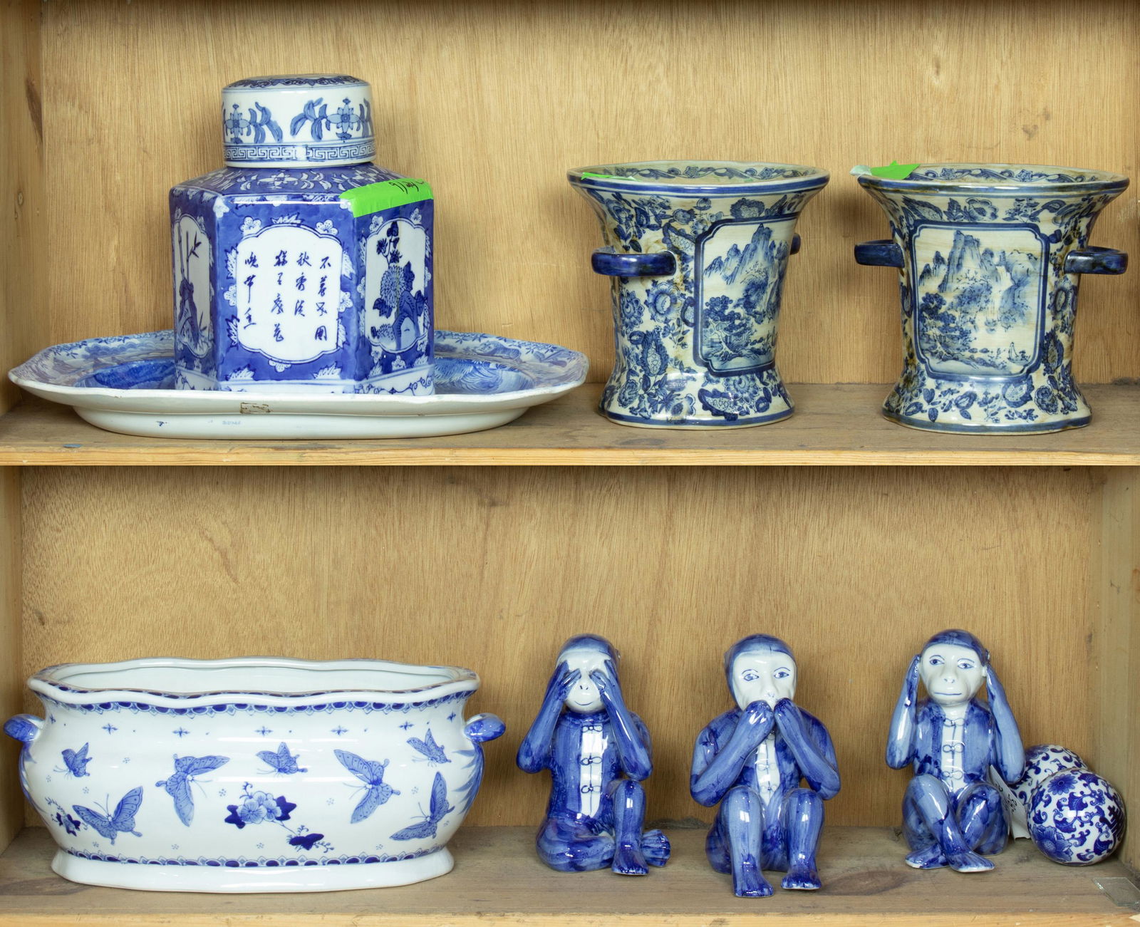 (lot of 9) Chinese export blue and white wares (1 of 1)
