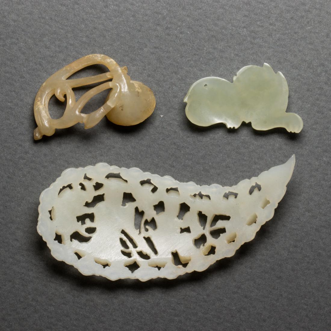 (lot of 3) Chinese jade carvings (1 of 2)