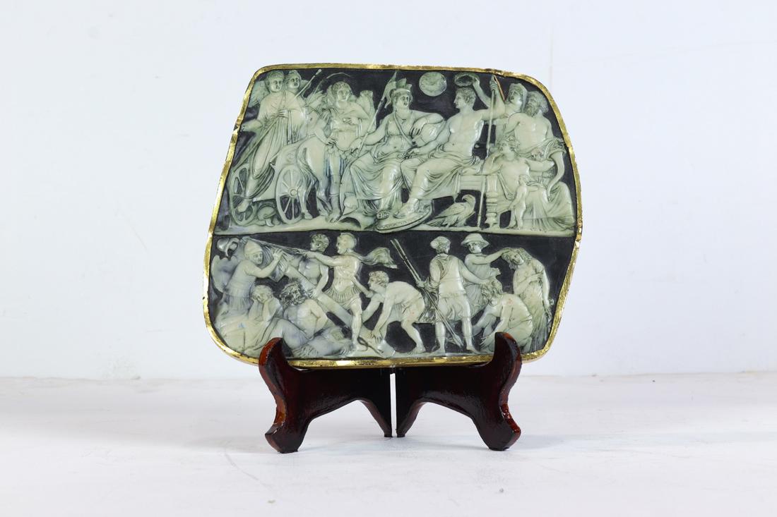 Classical style composition relief plaque of Roman onyx cameo (1 of 2)