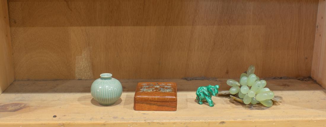 (lot of 4) Miscellaneous Chinese decorative items (1 of 1)