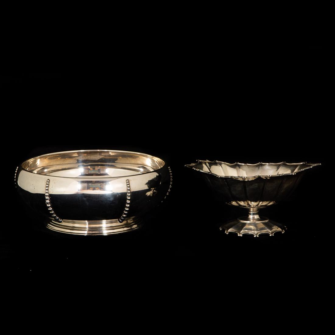 A (Lot of 2) Modernist sterling bowls: the first, fashioned in the Jensen style (1 of 2)