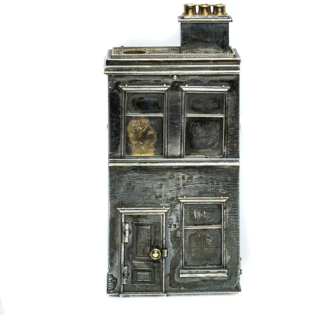 An English sterling silver lighter (1 of 5)
