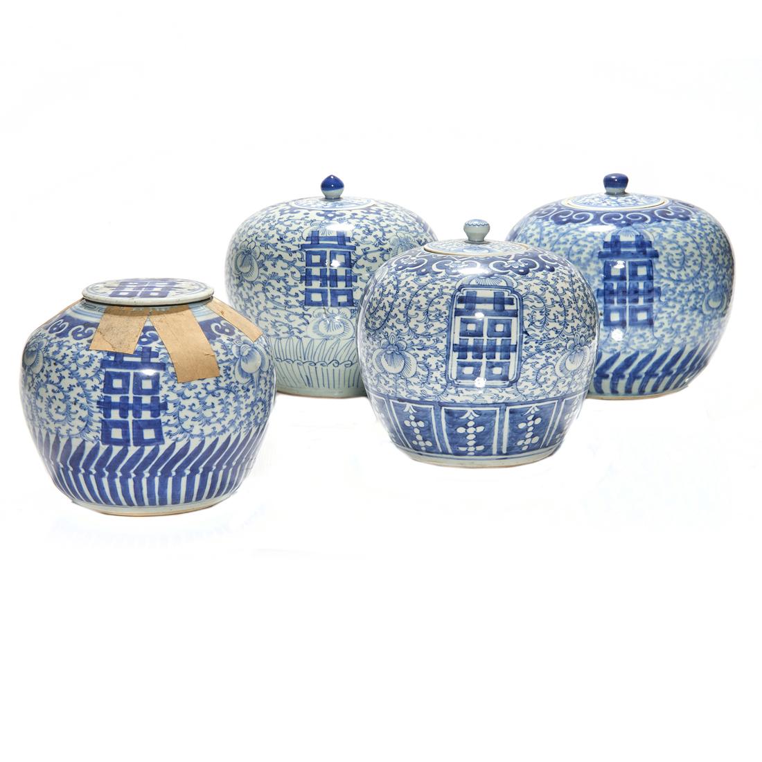 (lot of 4) Chinese blue and white lidded jars (1 of 2)