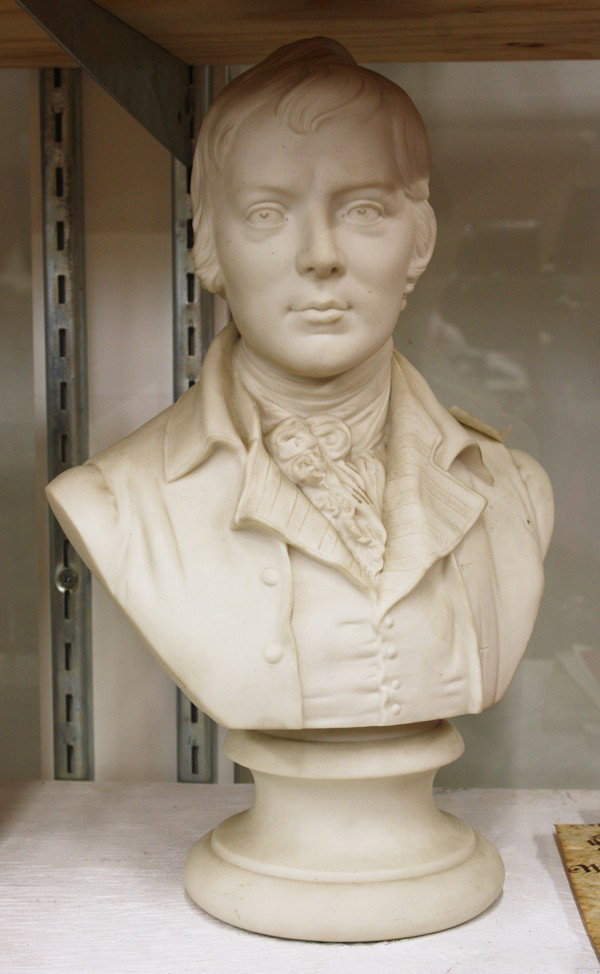 Robert Burns porcelain bust: Robert Burns (1759-1796) bisque bust, the Scottish poet and a lyricist, 13''h x 8''w x 5''d