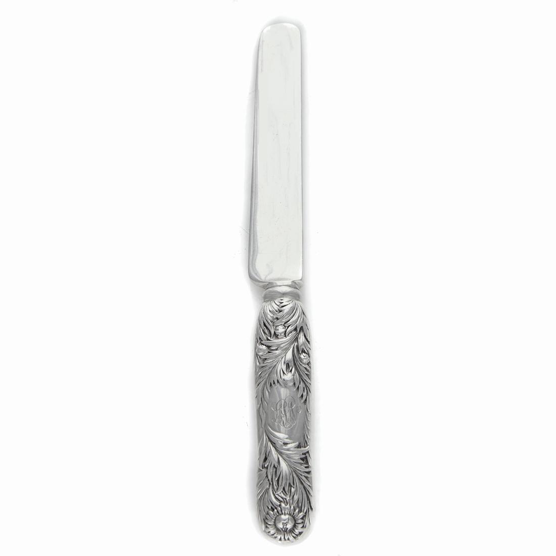 Eight Tiffany & Co Chrysathemum solid sterling knives 7 (1 of 3)