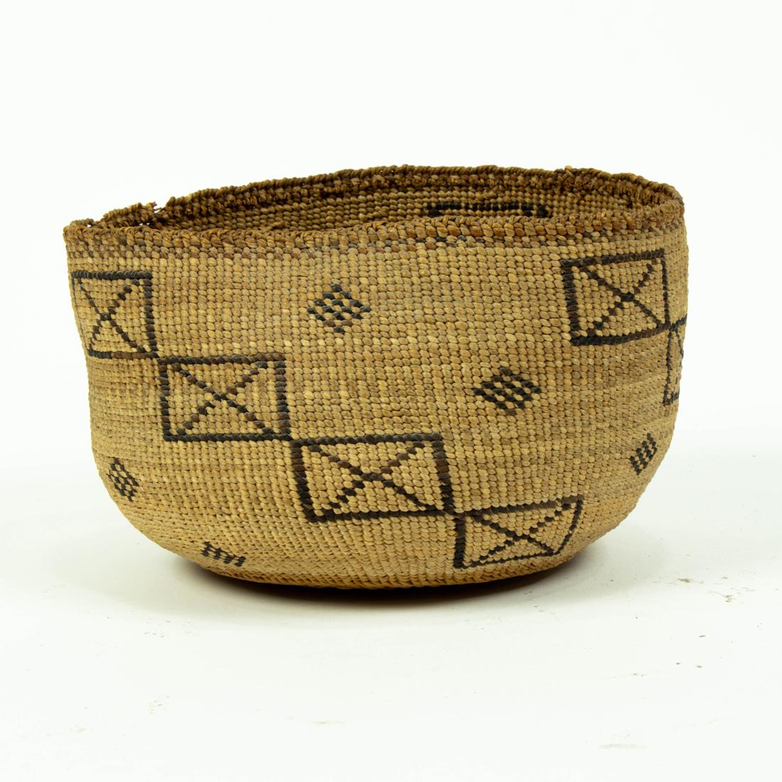 Native American geometric decorated basket (1 of 4)