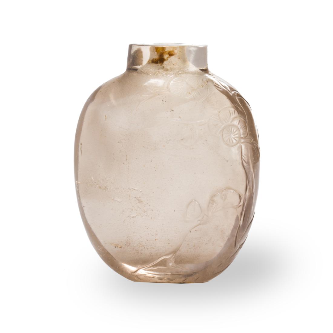 Chinese rock crystal snuff bottle (1 of 2)