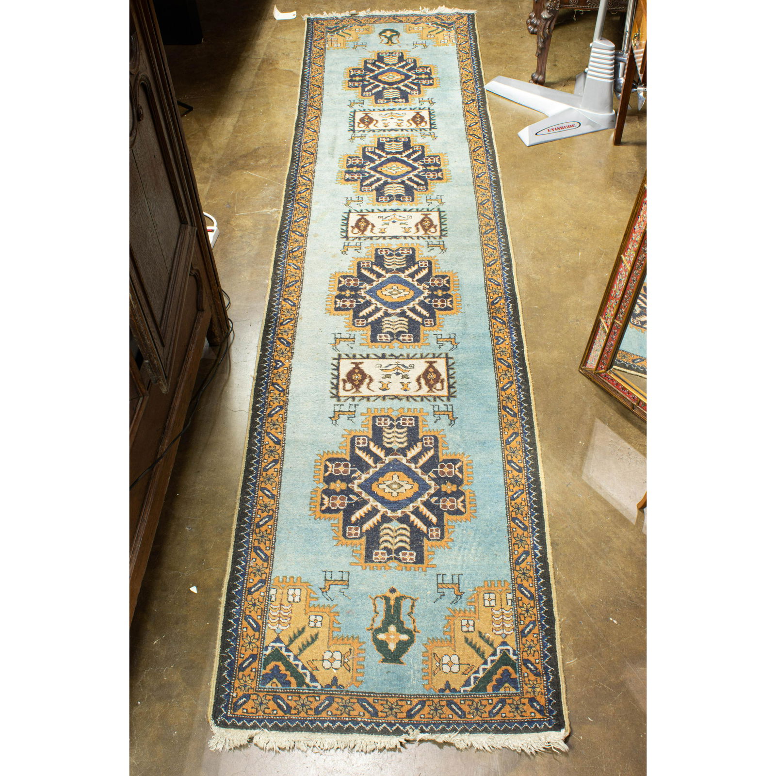 Persian runner (1 of 1)