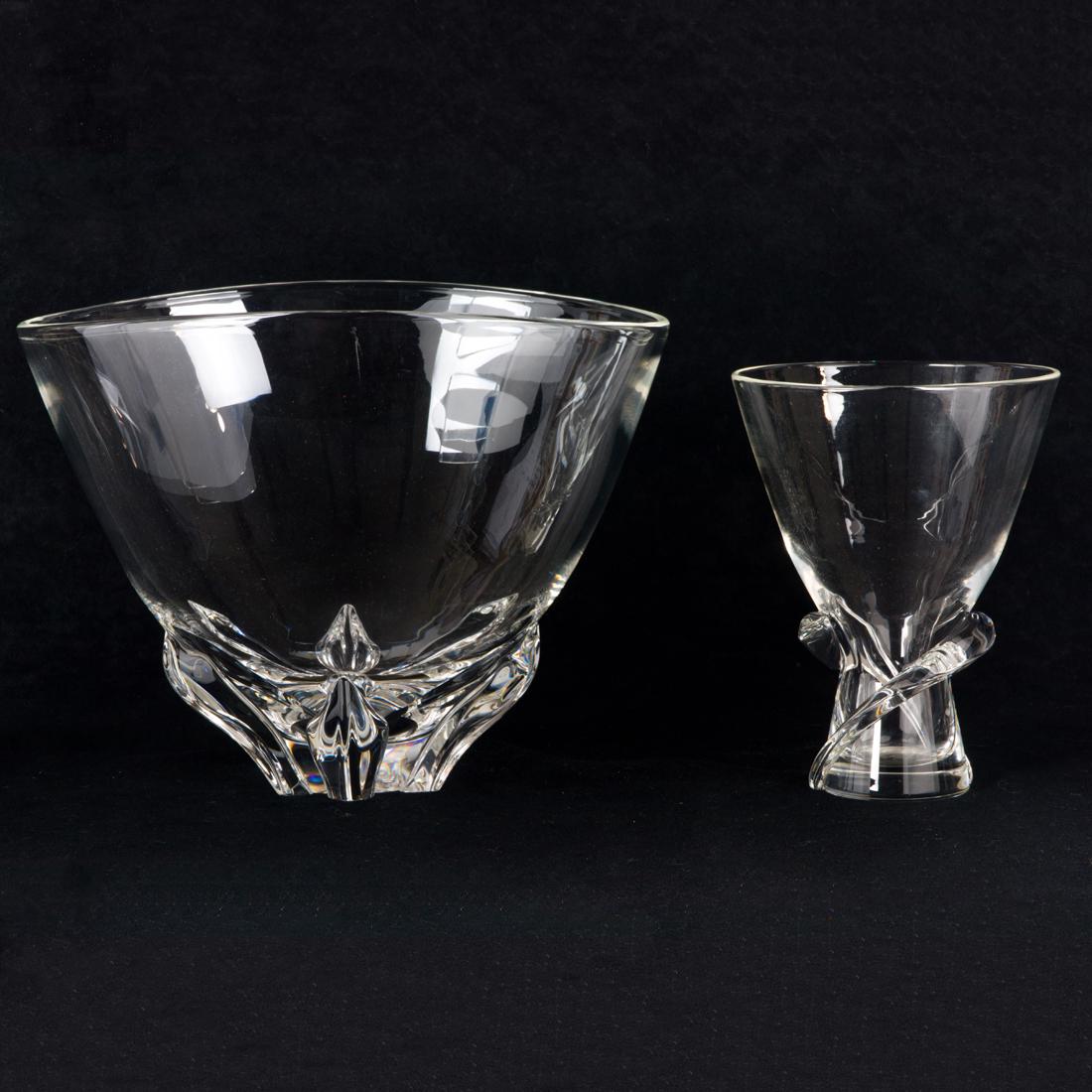 (lot of 2) A Steuben glass centerpiece bowl and vase (1 of 10)