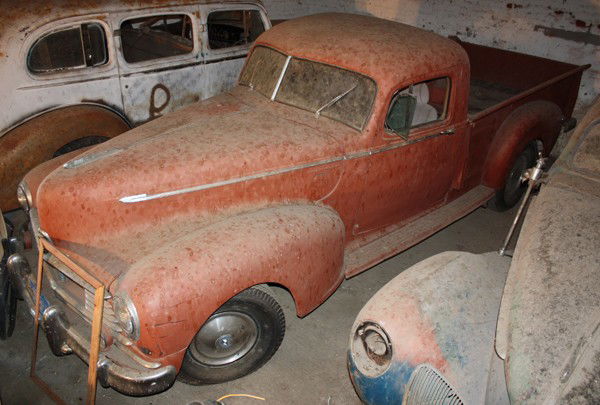 Image: https://p1.liveauctioneers.com/306/25661/9484461_1_x.jpg?version=1310235311