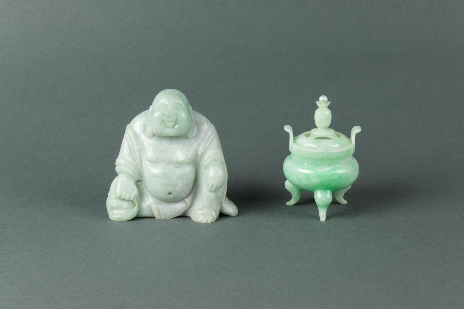 (lot of 2) Chinese jadeite carvings (1 of 1)