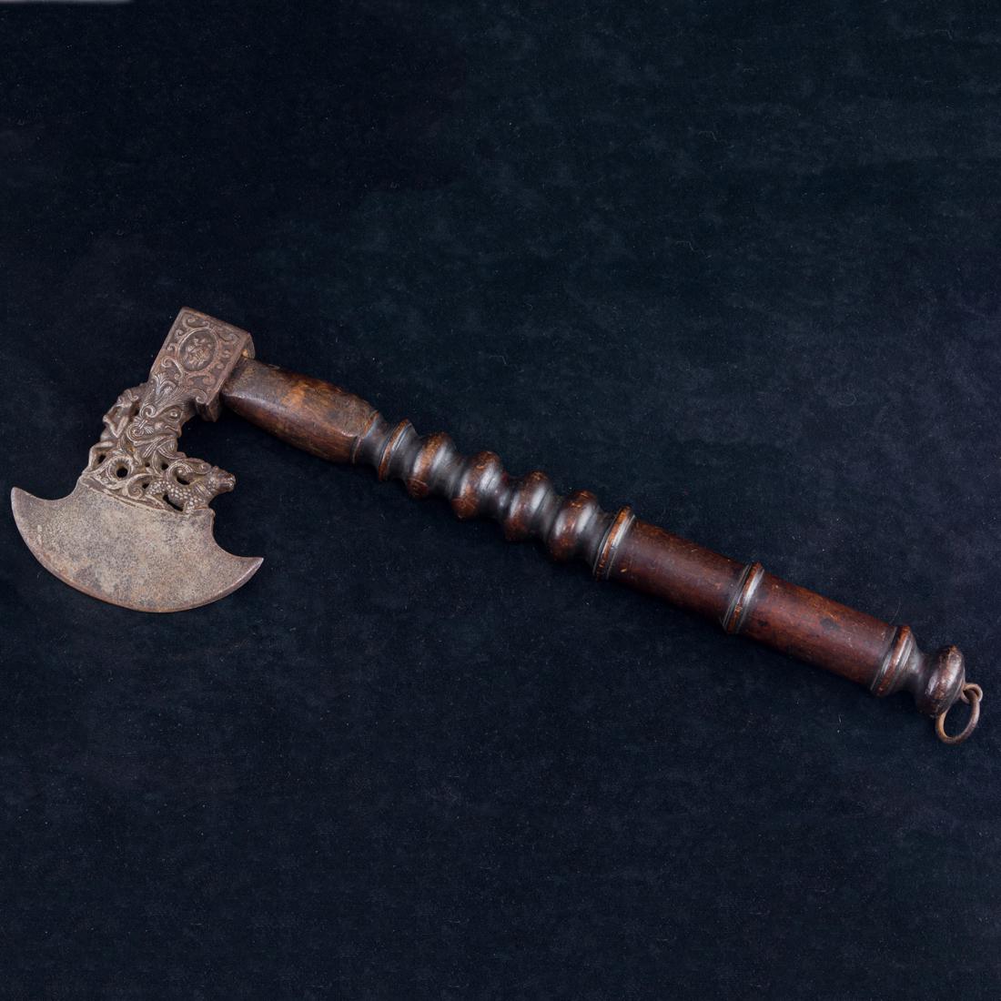 Indio Persian battle axe (1 of 4)