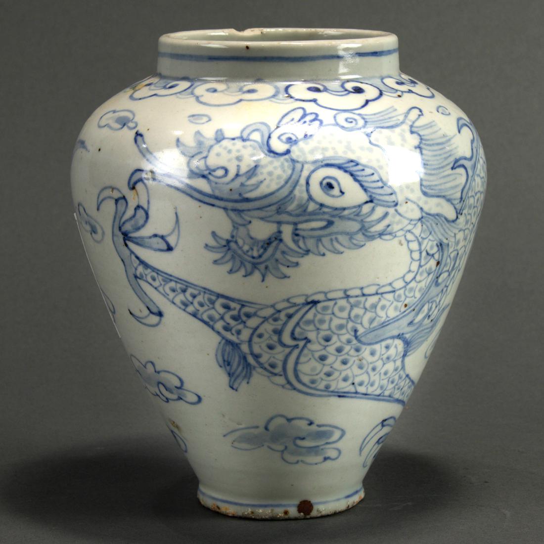 Korean blue and white 'dragon' vase (1 of 1)