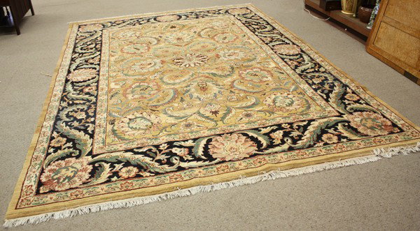 Agra carpet: Circa 1940 Agra carpet, 14'1'' x 9'11''