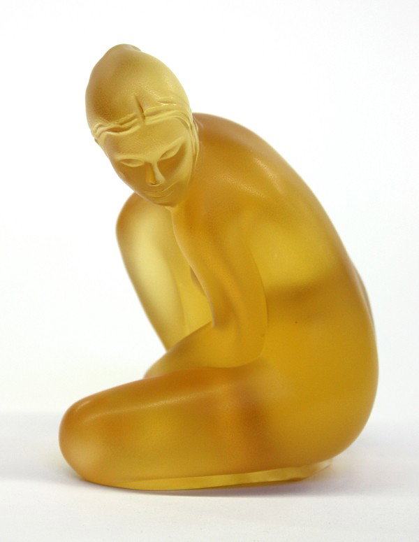Lalique figurine: Lalique Collector's Society limited edition figurine ''Venus'' in amber number 786/999, 4.5''h