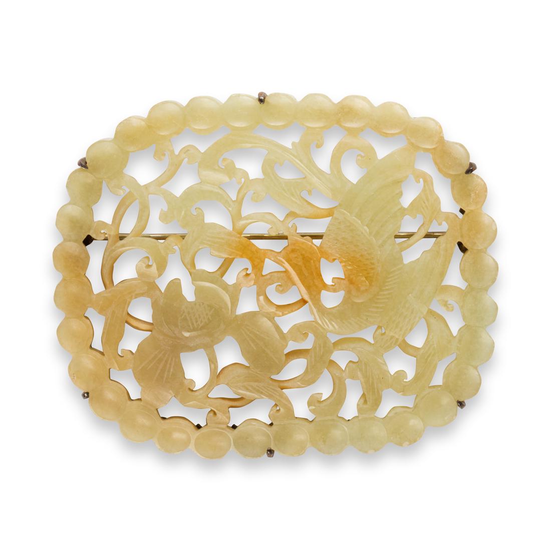 A jade brooch (1 of 1)