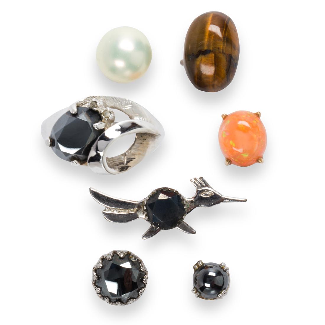 A group of jewelry and accessories (1 of 2)