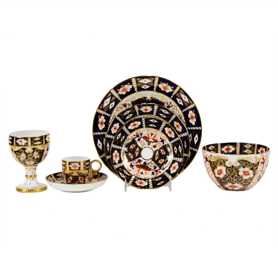 (Lot of 193) A large Royal Crown Derby porcelain assembled dinner service (1 of 4)