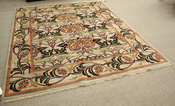 William Morris style carpet: William Morris Arts & Crafts Design carpet, 8' x 9'10''
