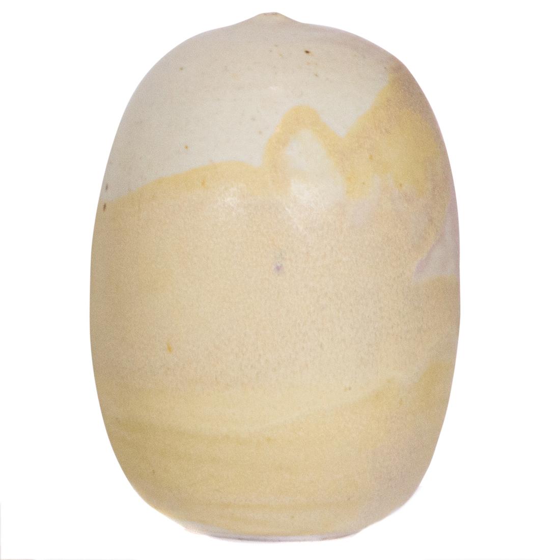 Toshiko Takaezu, Closed Form (1 of 2)