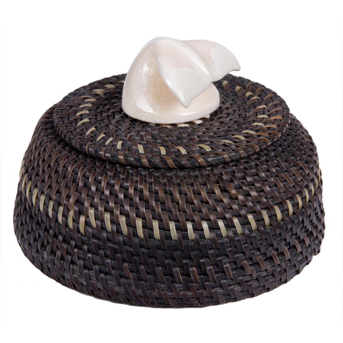 An Eskimo baleen basket fitted with a whale fluke top: An Eskimo baleen basket fitted with a whale fluke top, signed in black pen in the interior of basket "Marilyn Hank, PT Hope, AK", 3.25"h x 5.25"d. Provenance: Bay Area Collector