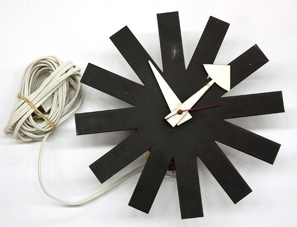 George Nelson 'Asterisk' Clock: George Nelson ''Asterisk'' Clock, for Howard Miller, originally designed in 1948, retains label 10.5''