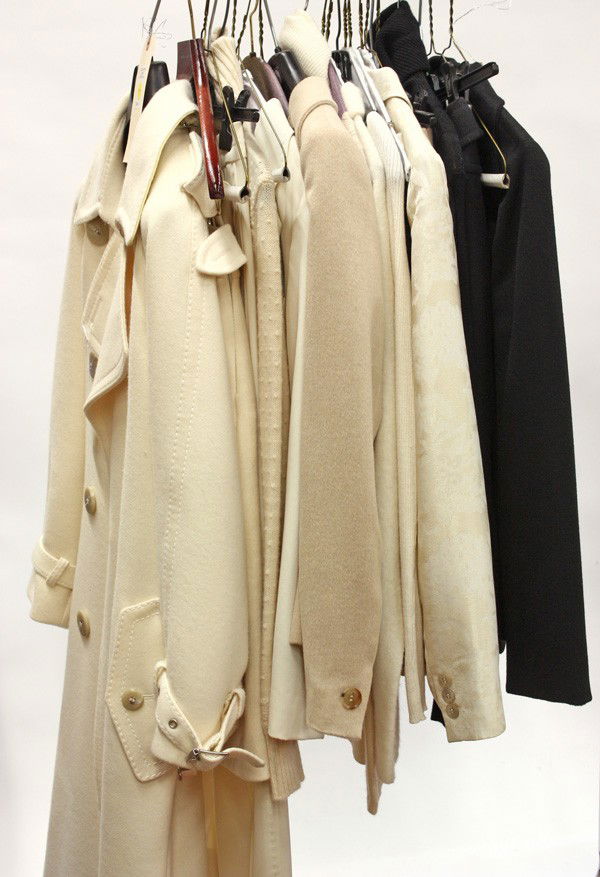 Max Mara, suits, separates, sz. 2-4 US (Euro. 34): (Lot of 24) Associated Max Mara suits, separates, and jackets, all sized 2-4 US (European 34), including a black camel hair three piece suite consisting of a one button blazer and knee length pleated