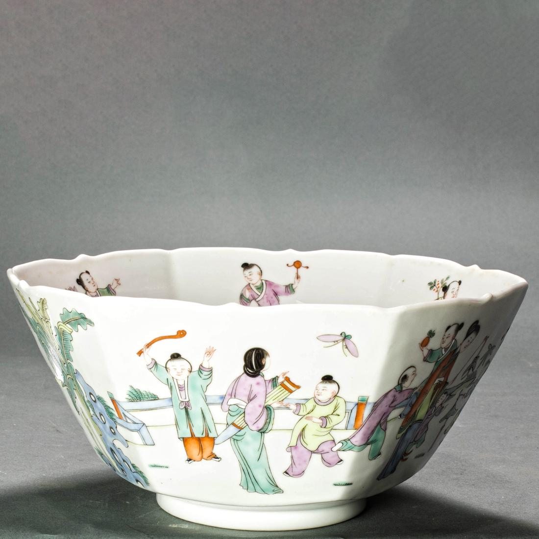 Famille rose hexagonal bowl (1 of 2)