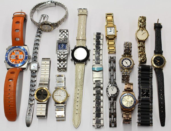 Collection of wristwatcheds: Collection of fourteen wristwatches and one band, dial suggest; Movado, Baume & Mercier, Gucci, Citizen, Pulsar, Corum, Invicta, Croton and Edox