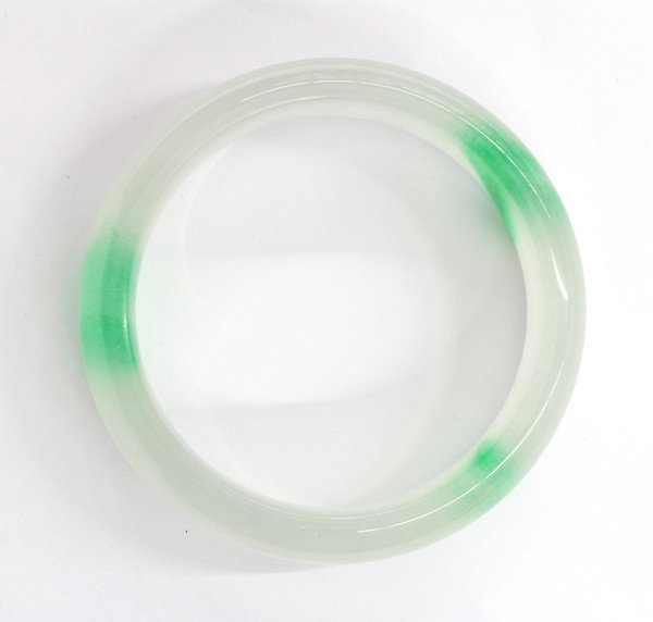 Moss in snow style jade bangle bracelet: Moss in snow style jade bangle bracelet; measuring 7'' diameter. Including a box