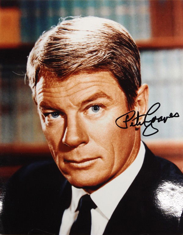 Autographed movie star photographs: (lot of 20) Associated autographed movie star photographs, including Jerry Fiore, Fritz Feld, Charles Farrell, Arthur Franz, Peter Graves, Louis Gossett Jr., etc., Each photograph measures 10'' x 8''