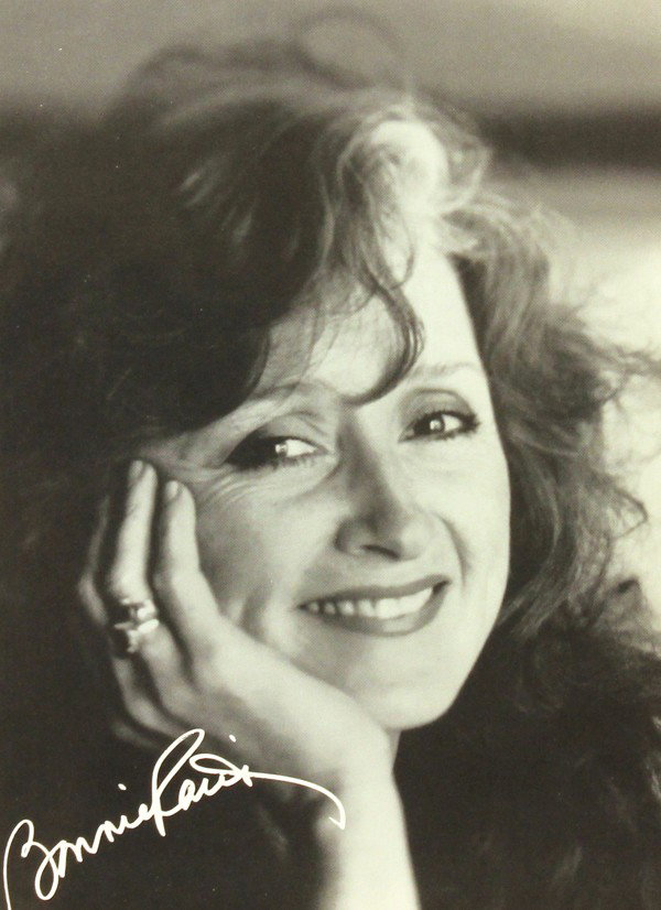 Autographed Musician Photographs: (lot of 20) Associated autographed musician photographs, including, George Benson, Jerry Butler, Roberta Flack, Marvin Gaye with an associated autographed card, Gladys Knight, Randy Travis, etc., each