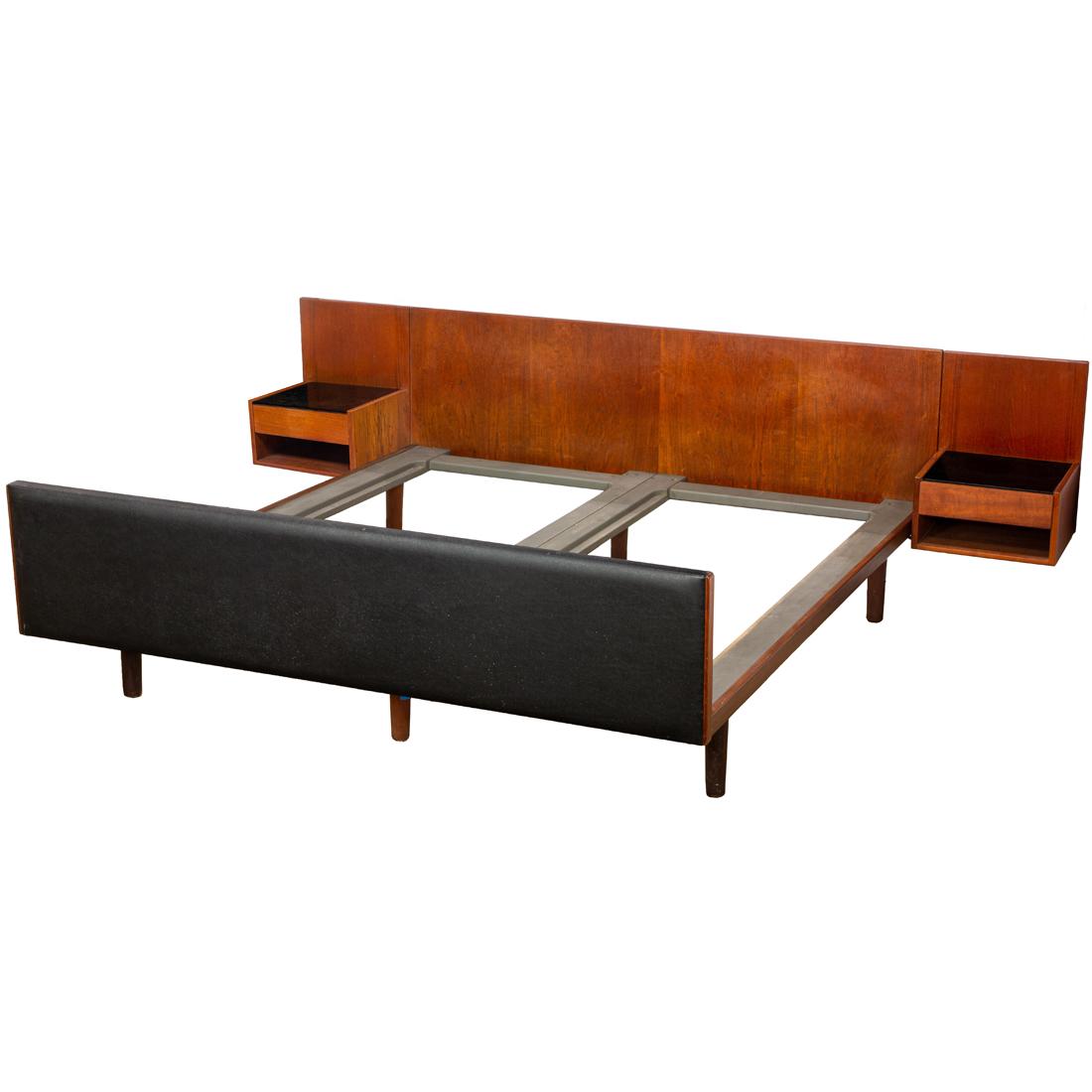 Hans J. Wegner, Bed, Model GE 705 (1 of 4)