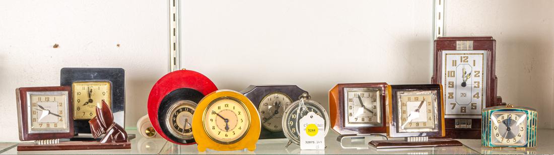 (Lot of 11) Group of mainly Art Deco Bakelite and other desk clocks (1 of 1)