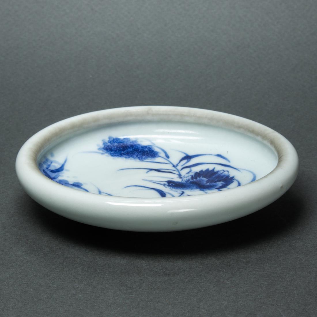 Chinese underglazed blue brush washer (1 of 3)