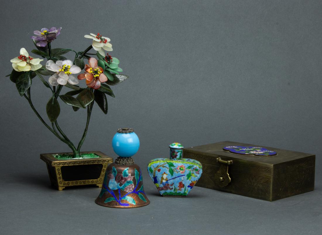 (lot of 4) Chinese decorations (1 of 2)