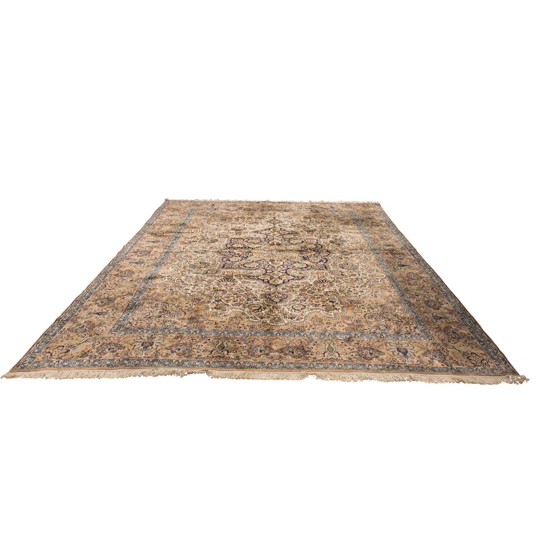 A Sino Tabriz carpet (1 of 3)