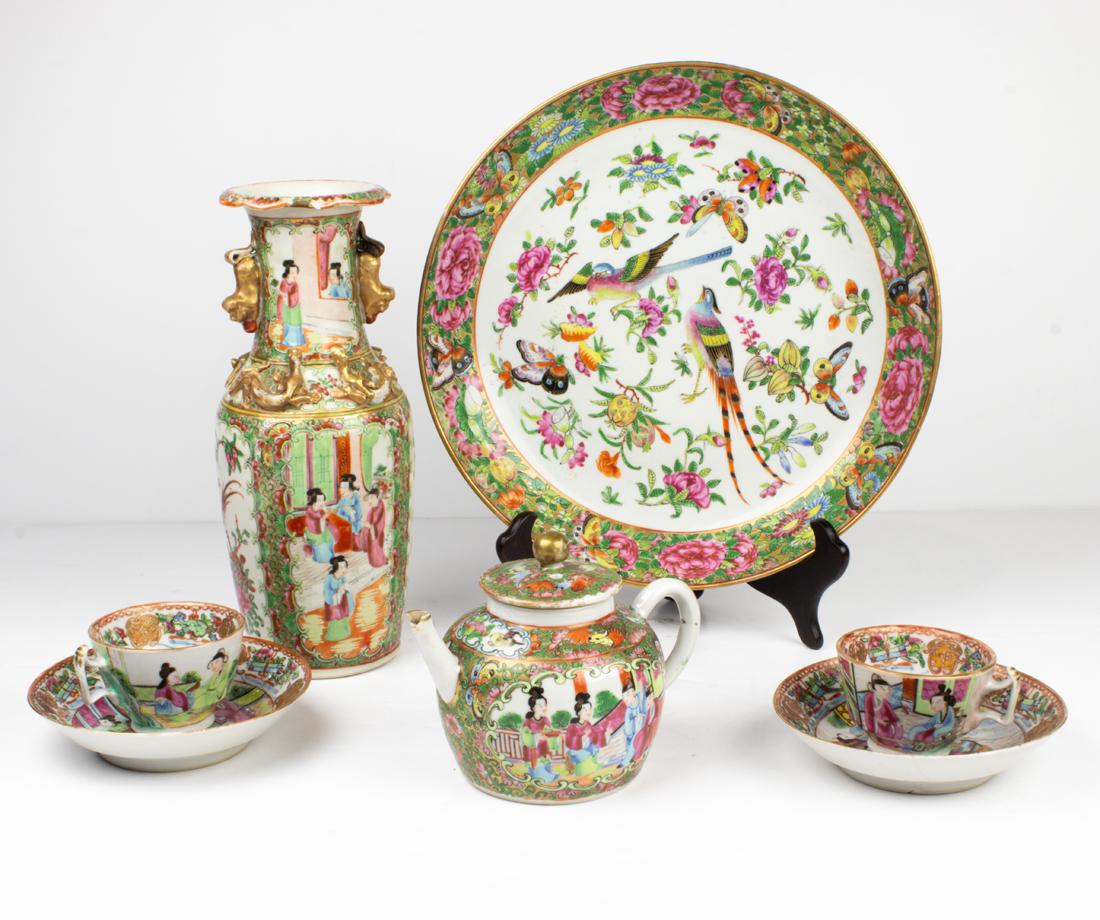 (lot of 7) A group of Chinese rose medallion porcelain articles (1 of 2)