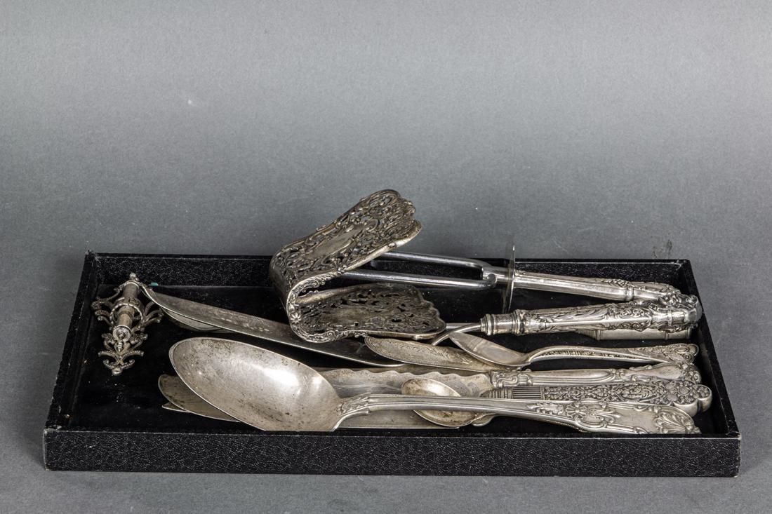 (lot of 12) Sterling table articles including (2) Gorham fish servers; an English Kings pattern (1 of 2)