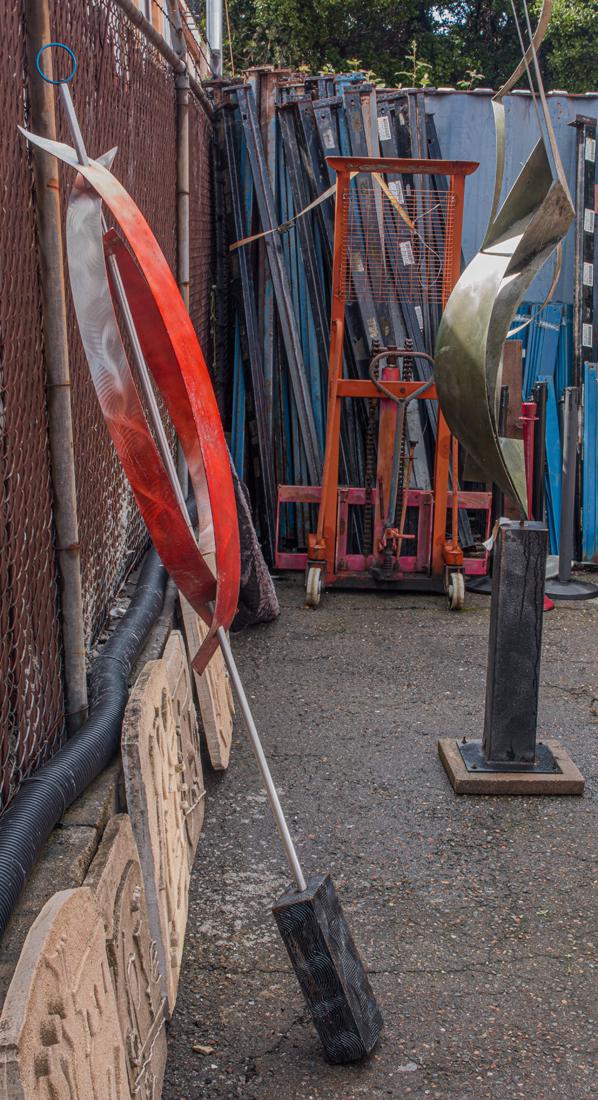 (lot of 2) Outdoor geometric sculpture group (1 of 1)