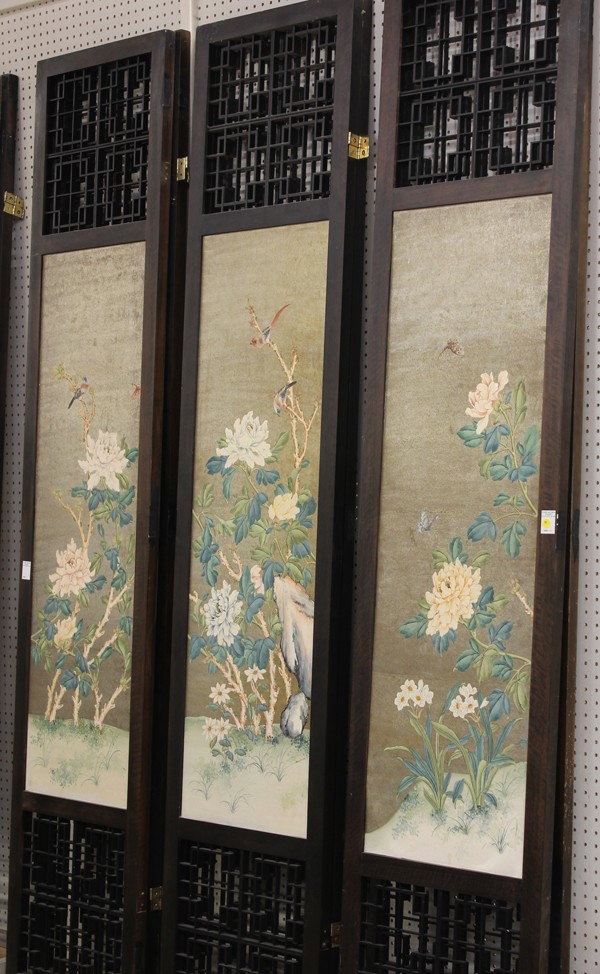 Chinese Painted Wooden Twelve Panel Screen: Chinese twelve panel wooden floor screen, one side painted with birds and butterflies amid peony bushes and flowering plants on a metallic ground, reversed by a scene of figures in a rustic villa set 