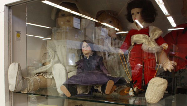 Group of dolls: (lot of 5) Associated vintage dolls including two composition on cloth bodies having decorated faces, sleep eyes, and open mouths with teeth, tallest: 27''; two Effanbee dolls, and a cloth doll having