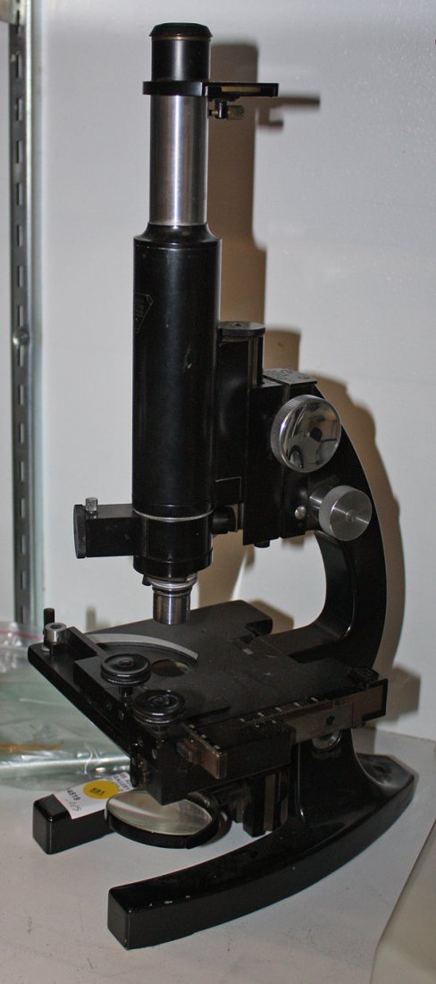 Bausch & Lomb microscope: Bausch & Lomb Rochester New York laboratory microscope, UB 3574