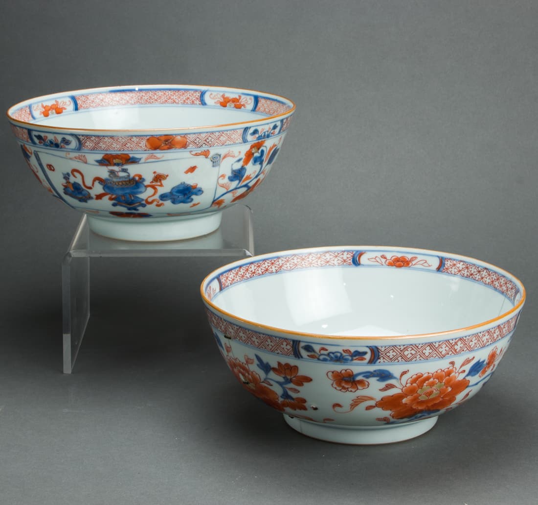 (lot of 2) Chinese Qing dynasty Imari bowls (1 of 3)
