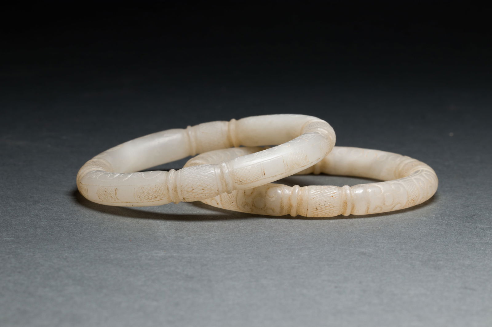 Pair of white jade bangles (1 of 3)