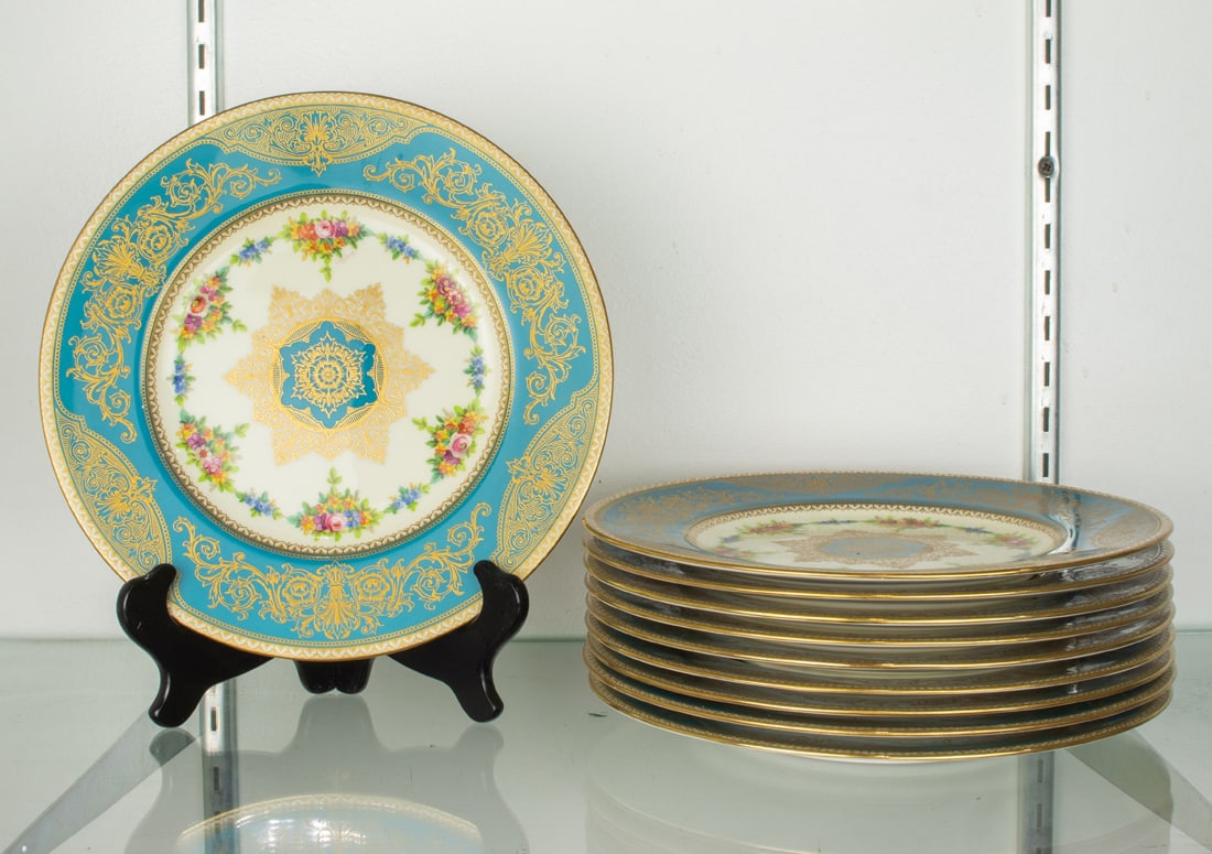 A set of ten Minton porcelain service plates painted by J. Colclough in pattern H.3959 (1 of 1)