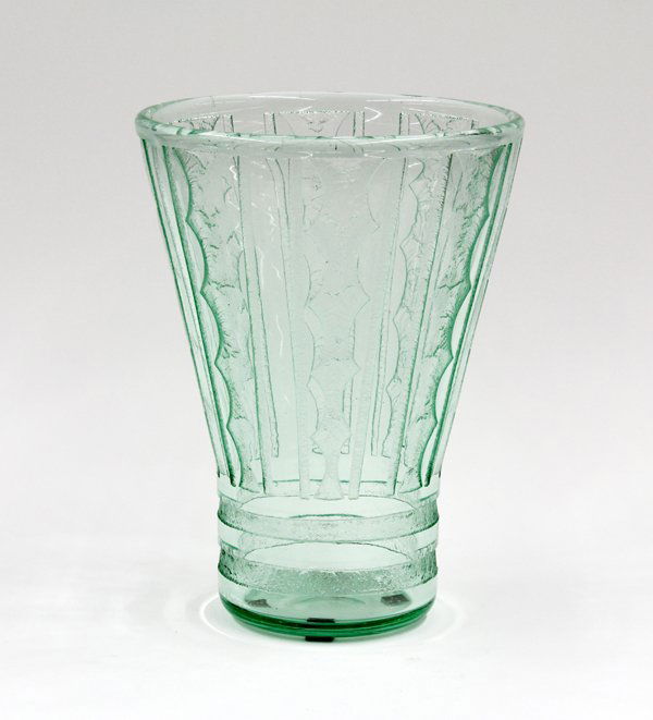 Daum Nancy Art Deco vase: Daum Nancy Art Deco etched glass vase, Nancy, France, the tapering form having an etched green body with alternating geometric reserves rising on a circular base marked Daum Nancy France with cross of